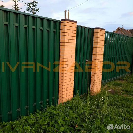 Забор из двухстороннего евроштакетника в Фурманове