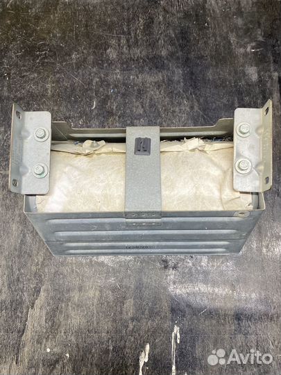 Подушка безопасности Audi A4 b5 8D0880201