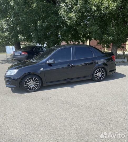 LADA Granta 1.6 МТ, 2015, 170 000 км