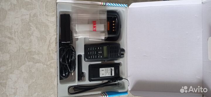 Такт 303, носимая радиостанция