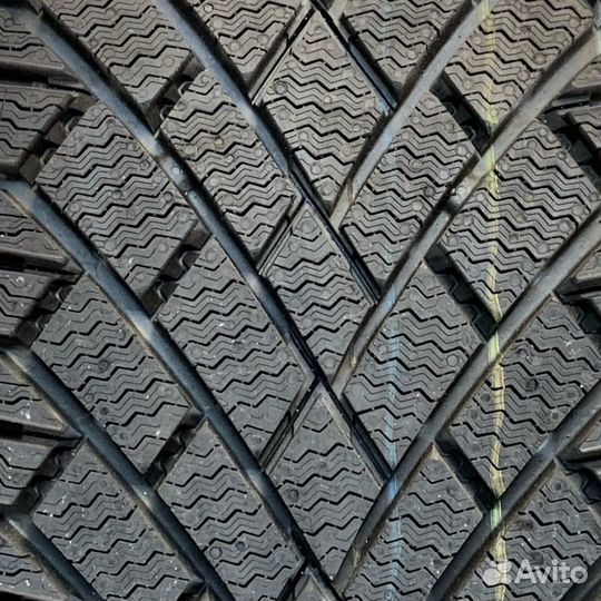 Continental ContiVikingContact 7 215/65 R17 103T