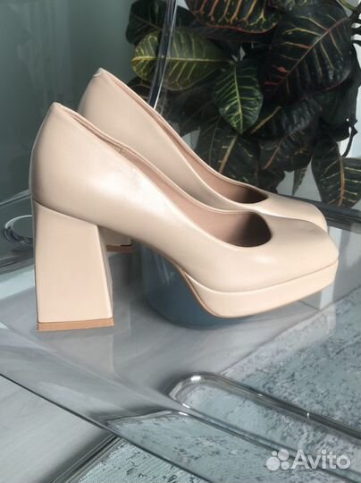 Туфли на толстом каблуке