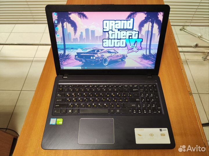 Игровой ноутбук Asus в идеале / i5 8 ядер / Mx 2gb