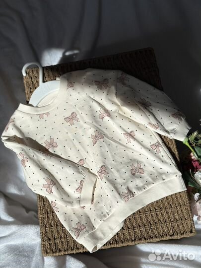 Свитшот hm на девочку