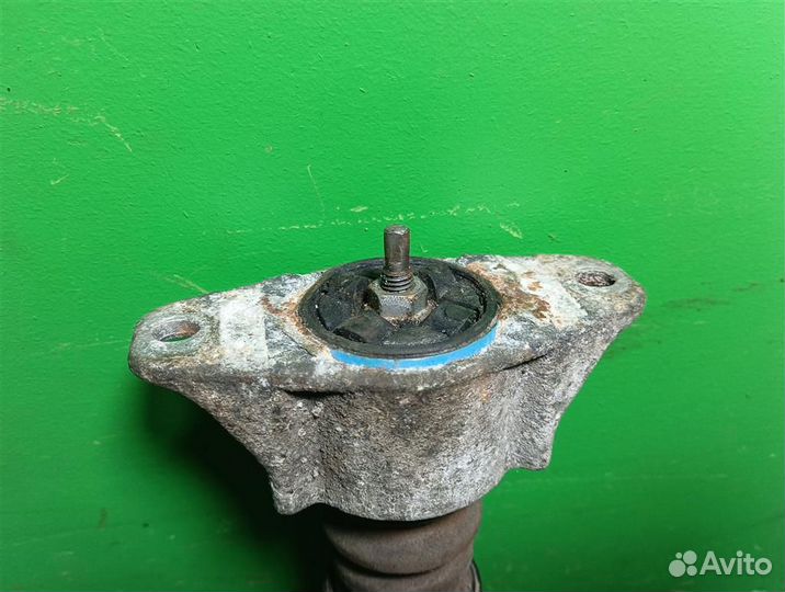 Стойка амортизатора задняя Mazda 3 (BL) 2013