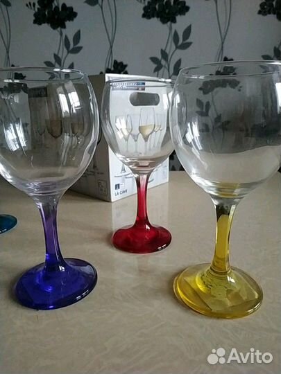 Бокалы под вино
