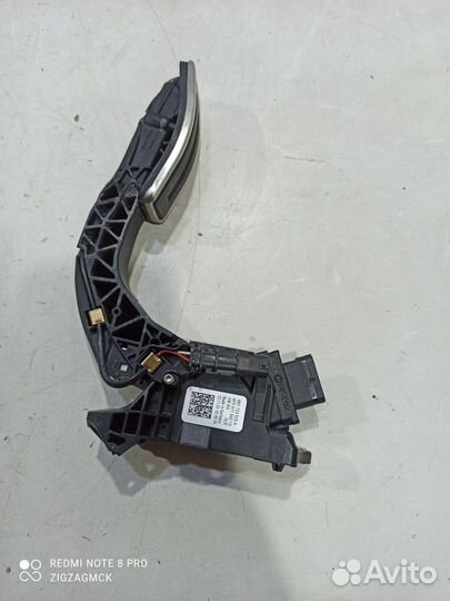 Педаль газа электронная (Audi Q8)