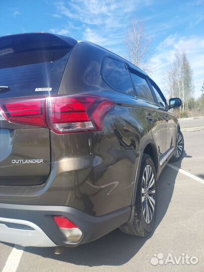 Mitsubishi Outlander 2.0 CVT, 2020, 55 000 км