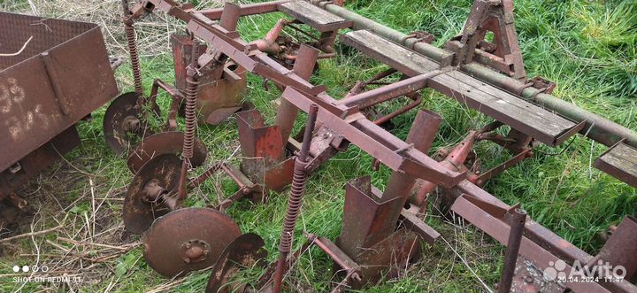 Картофелесажалка для трактора