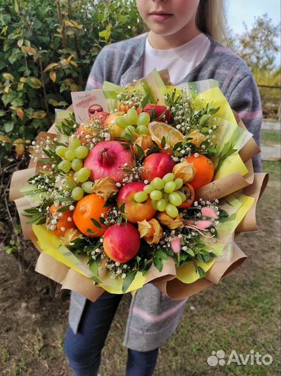 Съедобные букеты. Фрукты, сухофрукты, сладости