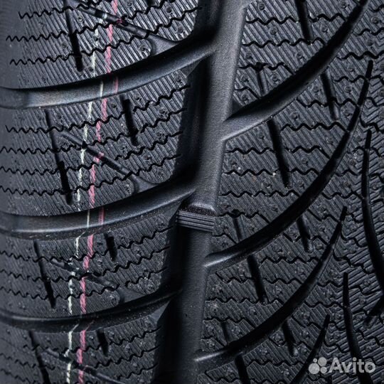 Triangle WinterX TW401 215/45 R17