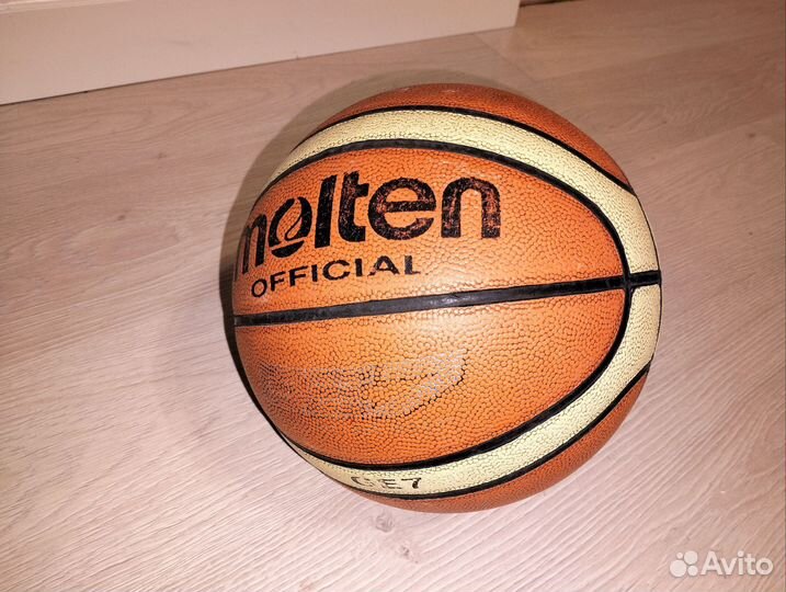 Баскетбольный мяч — 7 molten bge7