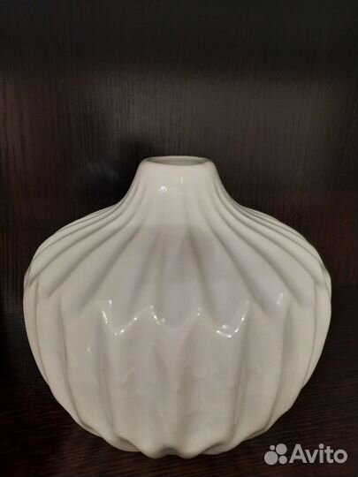 Статуэтки,вазы,часы