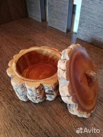 Шкатулка деревянная