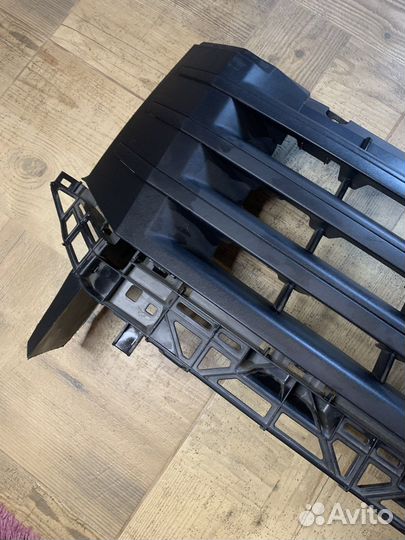 Решетка радиатора volkswagen крафтер