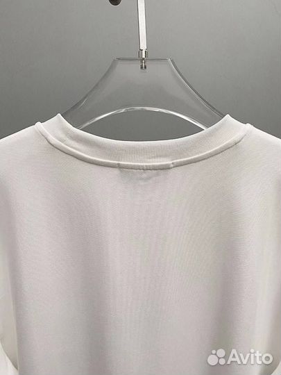 Футболка prada