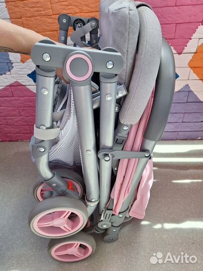 Прогулочная коляска babyton