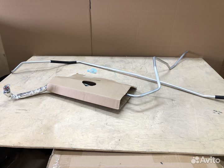 Трубка кондиционера Explorer 2011-2019 сломана