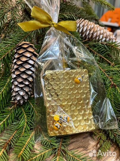 Новогодняя игрушка «Медовые соты»