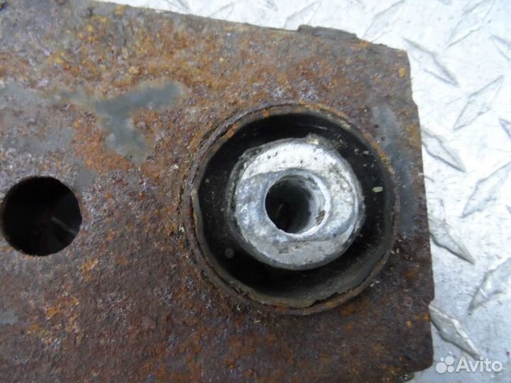 Рычаг задний Lincoln Navigator 2