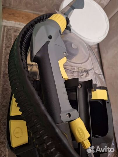 Моющий пылесос karcher