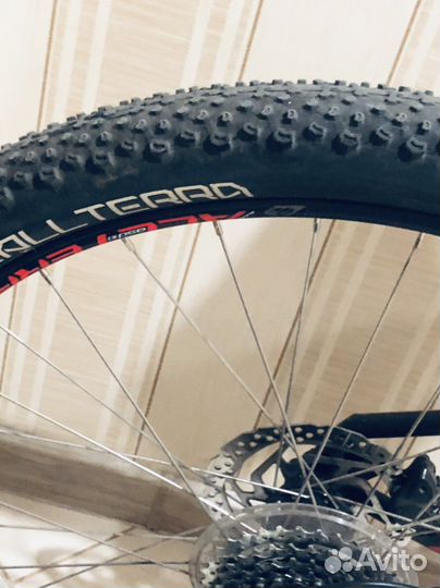 Покрышки для велосипеда 27.5