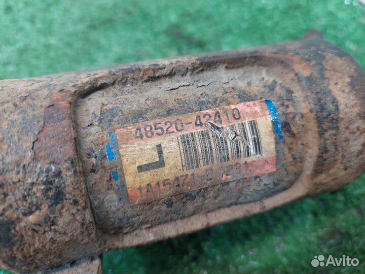 Амортизатор подвески передний левый Toyota Rav4