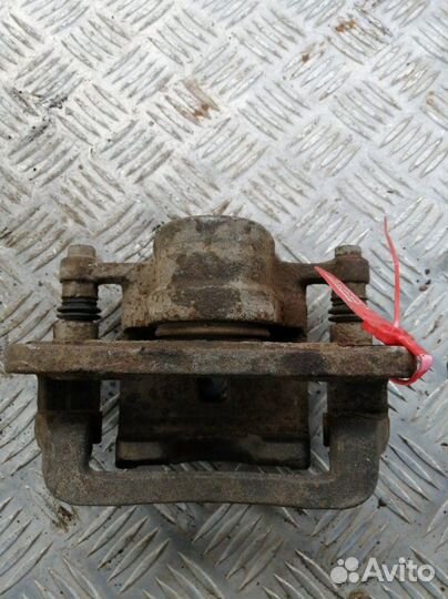 Суппорт задний левый Hyundai Santa Fe CM 2.2