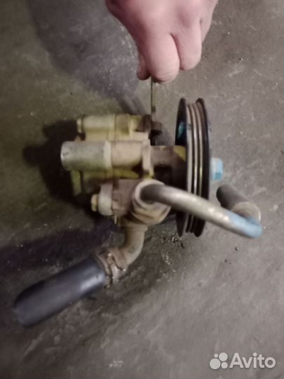 Насос гур кузов CR52