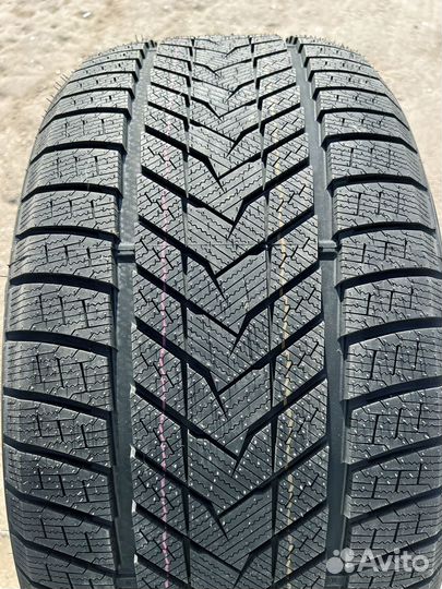 iLink SnowGripper II 295/40 R21 84T