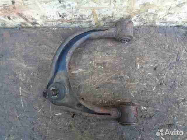 Рычаг передний правый верхний Toyota Land Cruiser