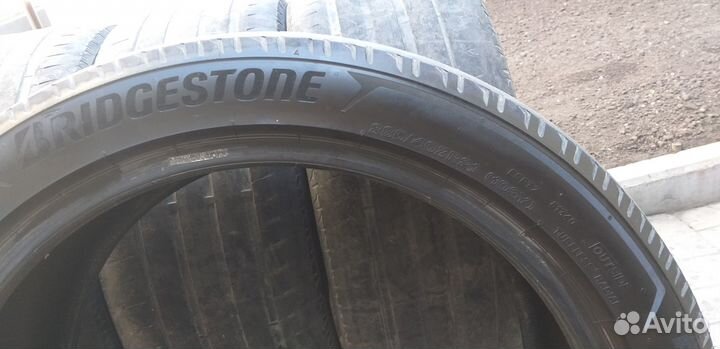 Bridgestone Alenza Sport 285/45 R21 109S