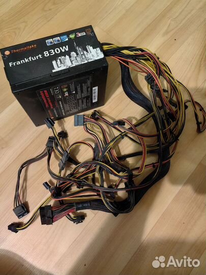 Блок питания Thermaltake 830w