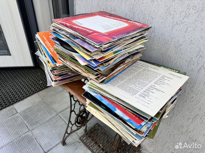 Винил пластинки разные одним лотом 80 шт