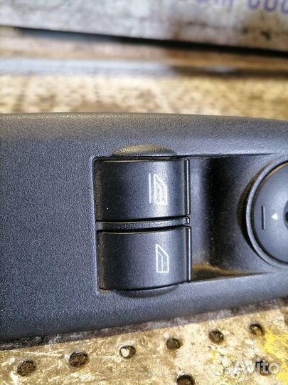 Блок управления стеклоподьемниками Ford C-MAX