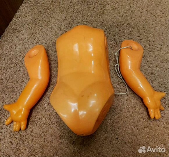 Части тела от большой целлулоидной куклы СССР