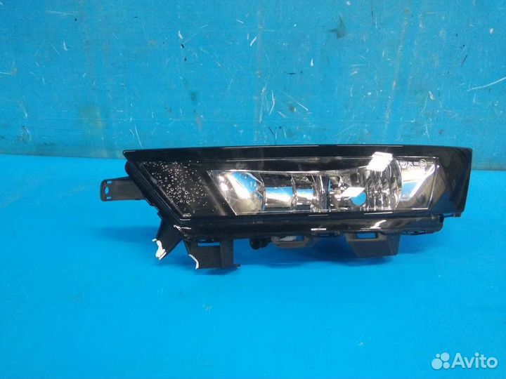 Фара противотуманная левая Skoda Octavia (A7) 2013