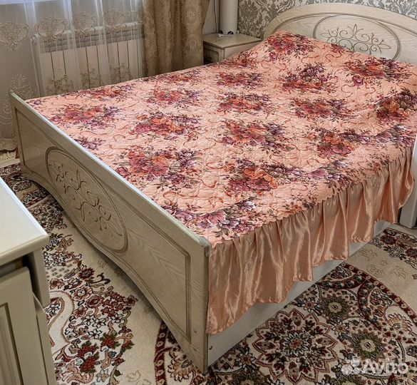 Спальный гарнитур бу