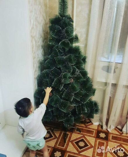 Искусственные елки