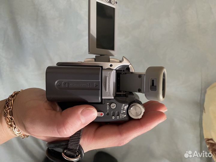 Видеокамера sony