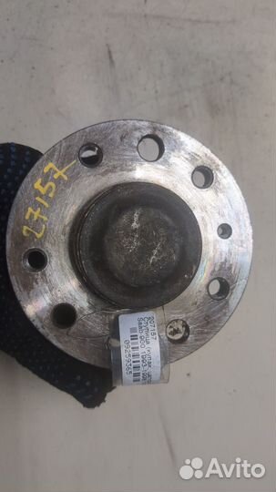 Ступица (кулак, цапфа) левая задняя Saab 900, 1995
