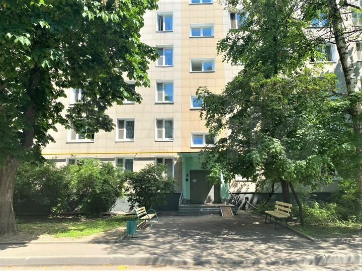 Комната 14,7 м² в 4-к., 1/9 эт.