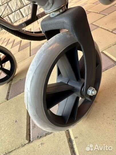 Коляска инвалидная