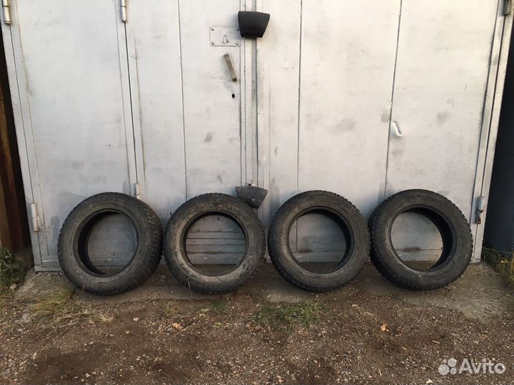 Bridgestone Blizzak Spike-01 195/65 R15