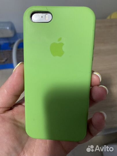 Телефон iPhone 5s