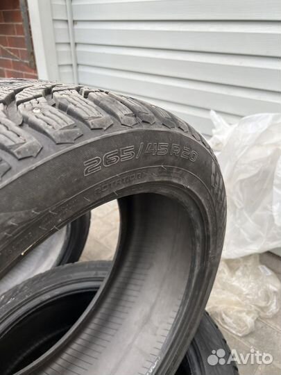 Nokian Tyres Hakkapeliitta 9 SUV 265/45 R20 и 295/40 R20