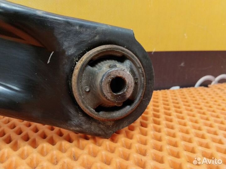 Рычаг передний правый Nissan Qashqai 2 J10 HR16DE