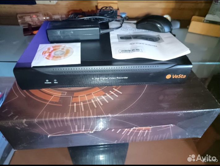 Видеорегистраторы Vesta