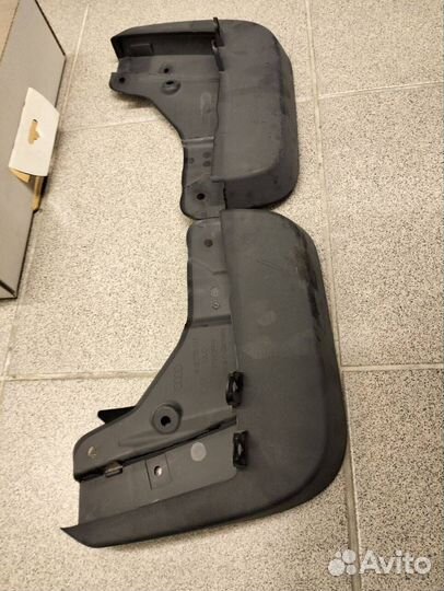 Брызговики передние ауди Q8