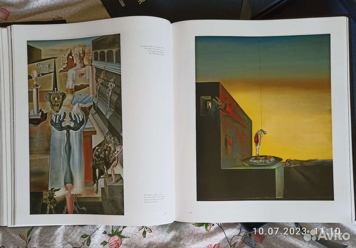 Книга. Альбом Сальвадора Дали. Испания